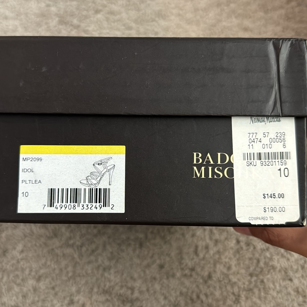 Badgley Mischka strap heels - Picture 2 of 5